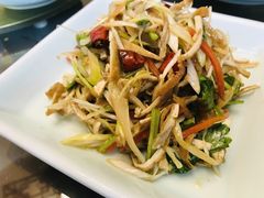 -窄巷子陕菜馆·地道陕西菜(粉巷店)