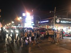 -周日夜市