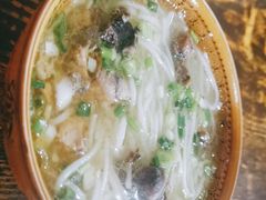 -正宗李家土鸡米线店
