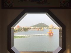 -龙虎塔