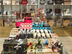 -VENCHI 闻绮(北京国贸商城店)