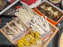 -南城十里潮汕鲜牛火锅·鲜虾生滚粥(融汇老商埠店)