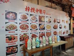 -梓檚中餐厅湖北菜小龙虾武昌鱼排骨藕汤(黄鹤楼店)