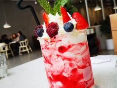 等叫草莓白雪芝士沙沙冰-娜娜家·Nana's restaurant(国金汇店)