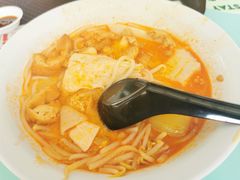 -亚王咖喱鸡米粉面