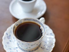 -Café Monson