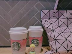 -星巴克(广州南站A18检票口楼上)