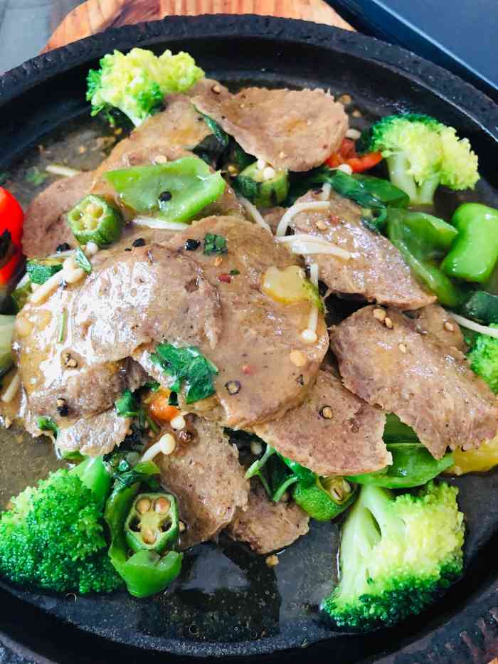 古德寺素菜馆-"就在古德寺旁边位置很近,环境不怎么好,味.