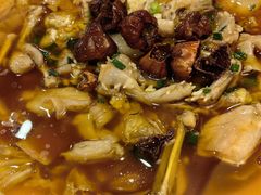 水煮牛蛙-燕风楼烤鸭店(建设总店)