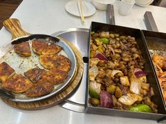 -老东镇啤酒屋海鲜加工·蒸汽海鲜·海鲜烧烤(台东店)