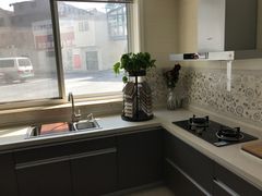 -万泰装饰(英雄山路店)