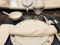 -梅龙镇酒家(南京西路总店)