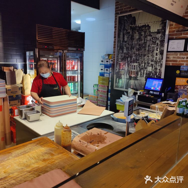 不错的BBQ 烤肉 疫情后来尝尝 很有人气