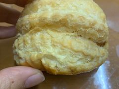 白脱榴莲酥-老大昌(淮海中路店)