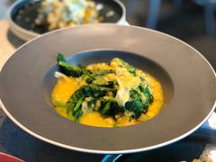 豌豆黄浸豌豆尖-半山腰·云南菜(侨福芳草地店)