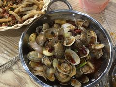 油焖花甲-江城燕子大排档(江汉路步行街店)