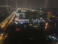 -荣誉国际酒店-云顶旋转餐厅