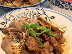 -镇南锅盖面馆(解放路店)