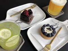 -UNI UNI(环亚凯瑟琳店)