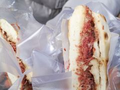 -清真马乐贝腊牛肉蛋黄菜夹馍(马蓉洒金桥店)