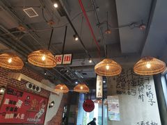 大堂-炉小二铜锅牛蛙•川湘菜(三里屯店)