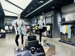 -迪桑特DESCENTE(青岛山东路万象城店)