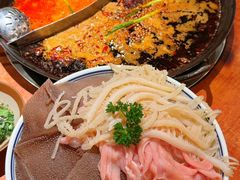 -周小明火锅(黑金冠社区店)