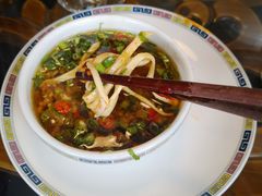 -小天鹅火锅·一线江景洪鼎旗舰店(洪崖洞店)