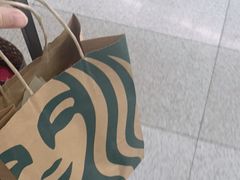 -星巴克(青岛火车北站候车大厅店)