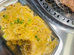 酸菜-马路牙子烧烤音乐酒馆(望京店)