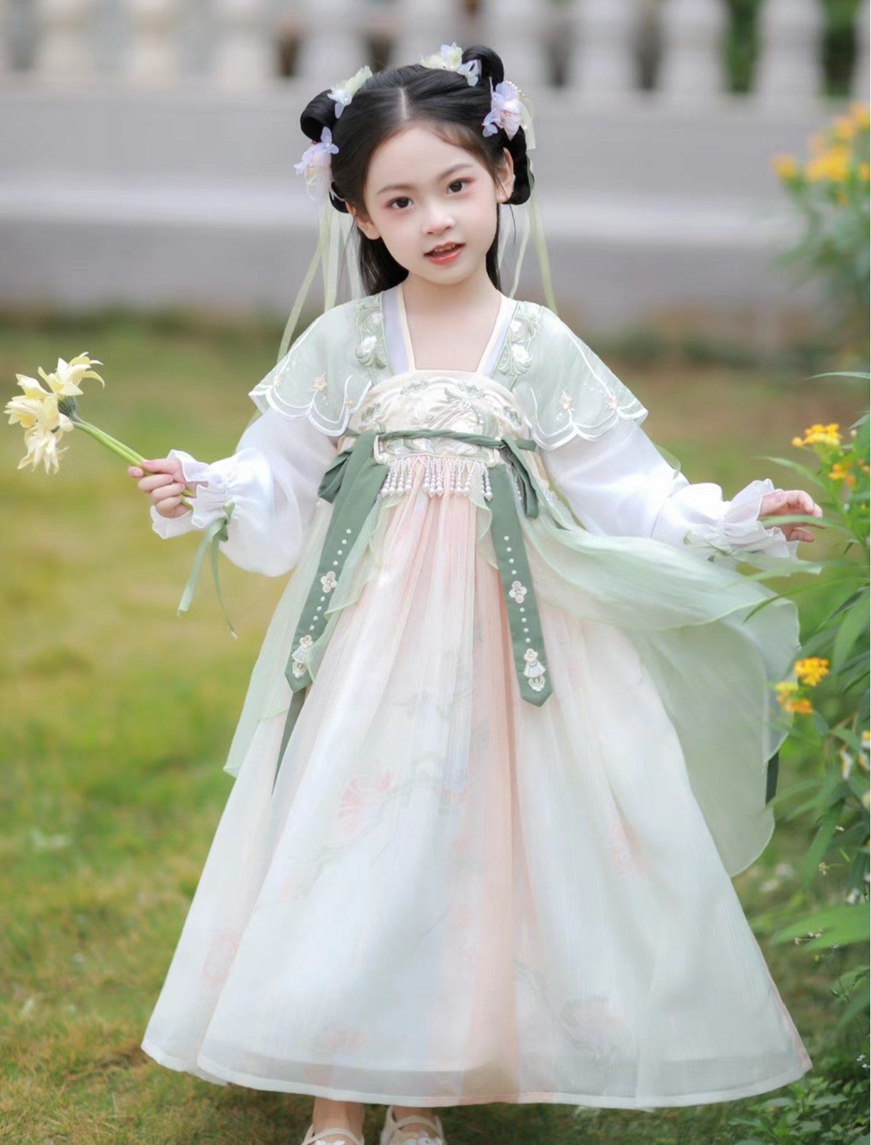 今天也是令人心动的女孩纸吖～~ 儿童古装