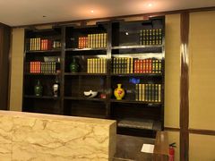 -永恒朗悦酒店(广西大学地铁站大学东路万达广场店)