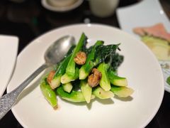 拍蒜油渣炒芥兰-北京四季酒店·采逸轩