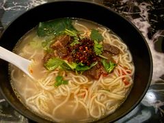 -新盈光·云会所(百丈东路店)