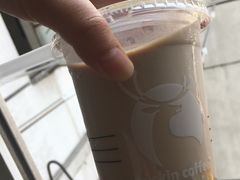 -瑞幸咖啡(新理想大厦店)