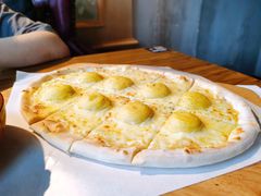 芝士榴莲披萨-LYFATTI 莱芙缇(赣水路店)