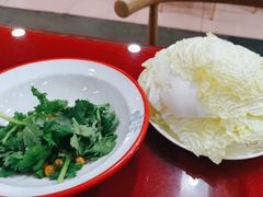 -烧哥美蛙肥肠鱼火锅·十五年社区店