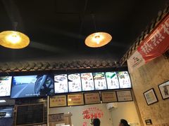 -老鼎万春卤菜(鹭湖宫8区店)
