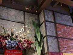 -玛格萝妮(汇智国际商业中心店)