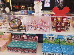 -泡泡玛特POPMART(侨福芳草地店)