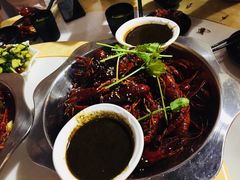 陈帅汉方龙虾-陈帅夜排档·龙虾·炒菜·烤串(世茂店)