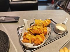 -W COLLECTIVE  DESSERT SHOP
