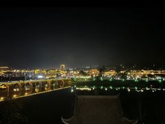 -披云山庄