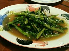 -Dang restaurant (patong phuket)