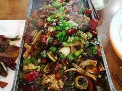 -石磨豆花家常菜·牦牛排土火锅