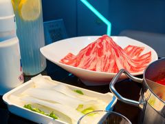 -唯爱KTV聚会餐厅(仙林东城汇店)