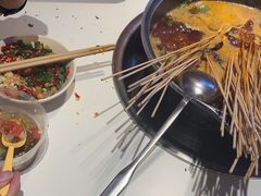 -钢管厂五区小郡肝串串香(蜀都万达店)
