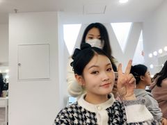 -金夫人化妆摄影职业培训学校