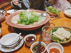 -民食香·腊排骨野生菌美食(木府店)