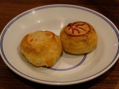 招牌鲜肉月饼-乔家栅(襄阳南路店)